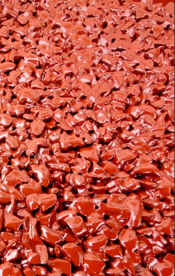 Red aggregate after spraying